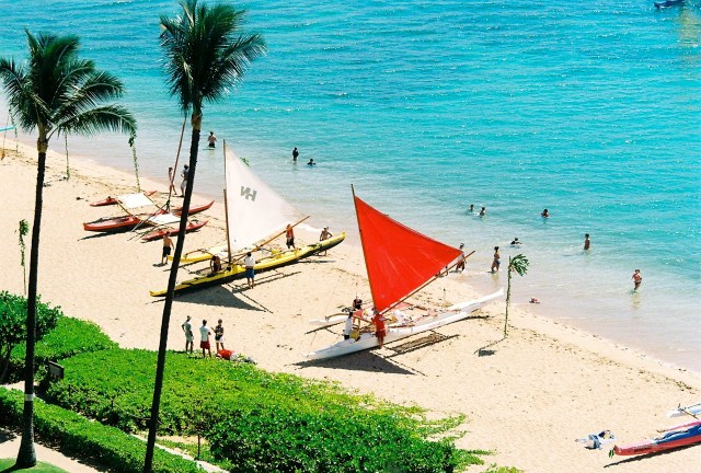 Hawaiian Outrigger Sailing Canoes at Kaanapali Beach Photo: Gloria Reed