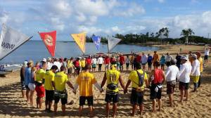 Pule Before Na Holokai '15 Photo by Raymond Vrielink